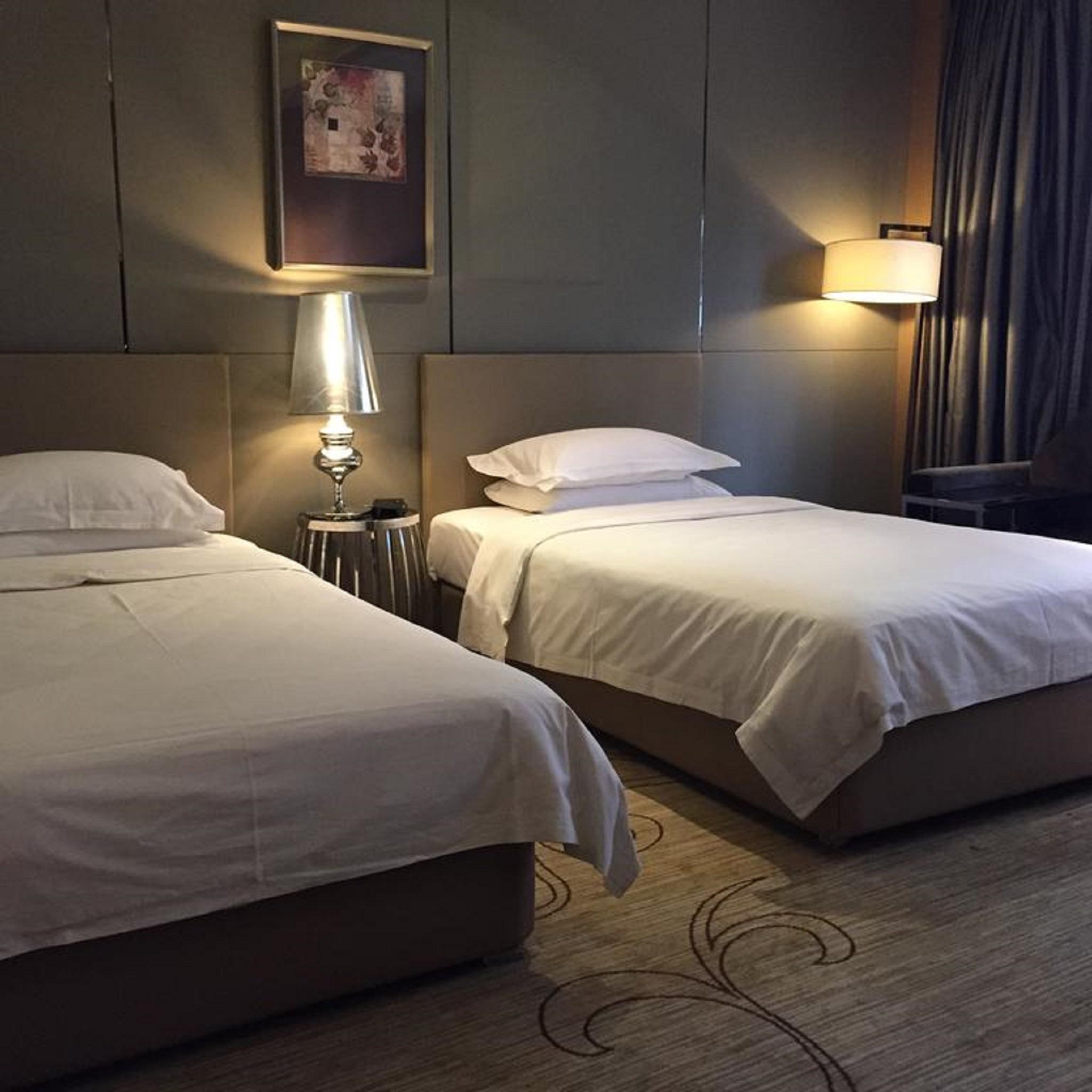 Hotel Ramada By Wyndham Xian Bell Tower Extérieur photo