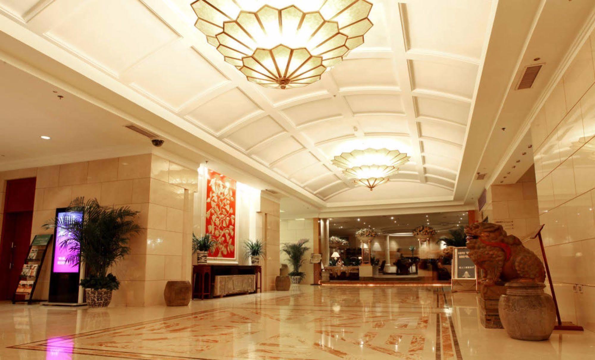Hotel Ramada By Wyndham Xian Bell Tower Extérieur photo