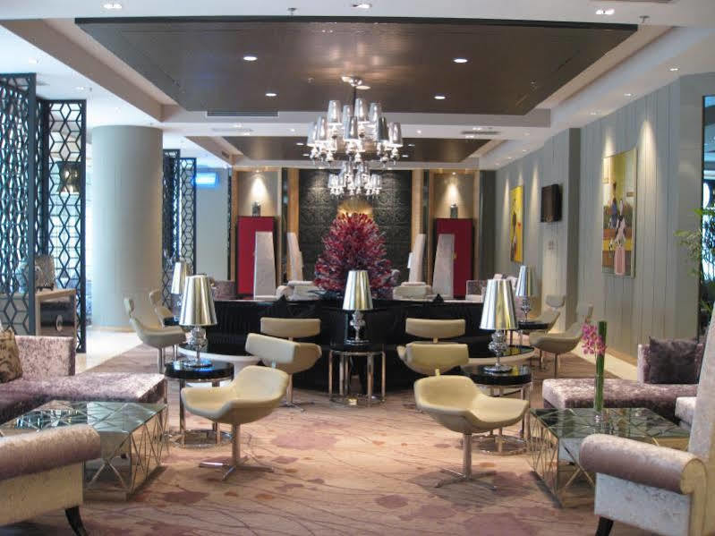Hotel Ramada By Wyndham Xian Bell Tower Extérieur photo