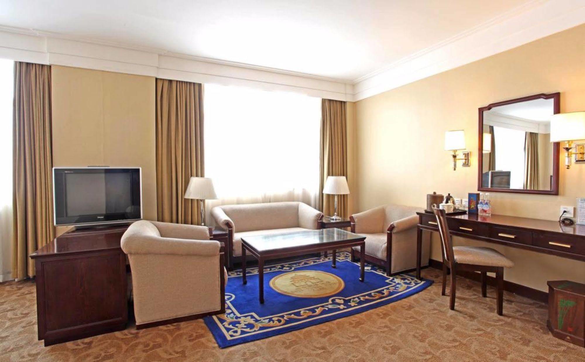 Hotel Ramada By Wyndham Xian Bell Tower Extérieur photo