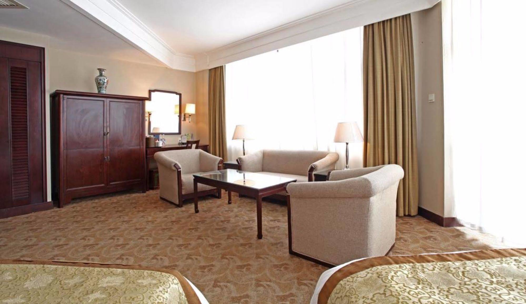 Hotel Ramada By Wyndham Xian Bell Tower Extérieur photo